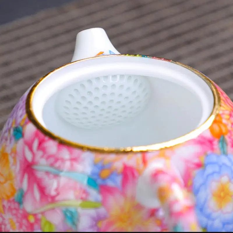 Chiński ceramiczny zestaw do herbaty z kwiatowymi wzorami
