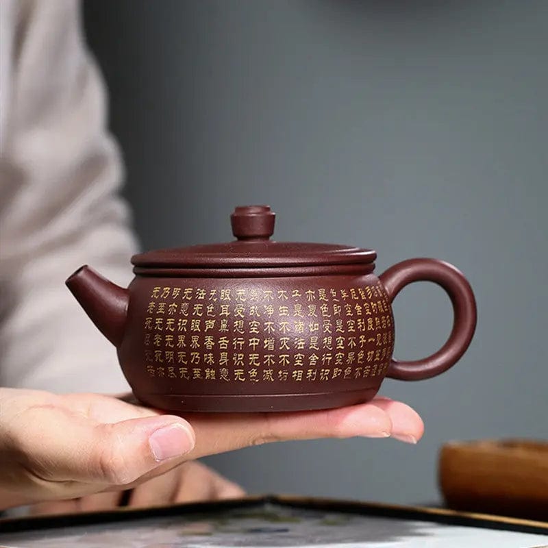 Chiński dzbanek do herbaty z gliny Yixing z grawerowanym wzorem 260ML