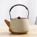 Porcelanowy dzbanek do herbaty 300 ml w kolorze beżowym