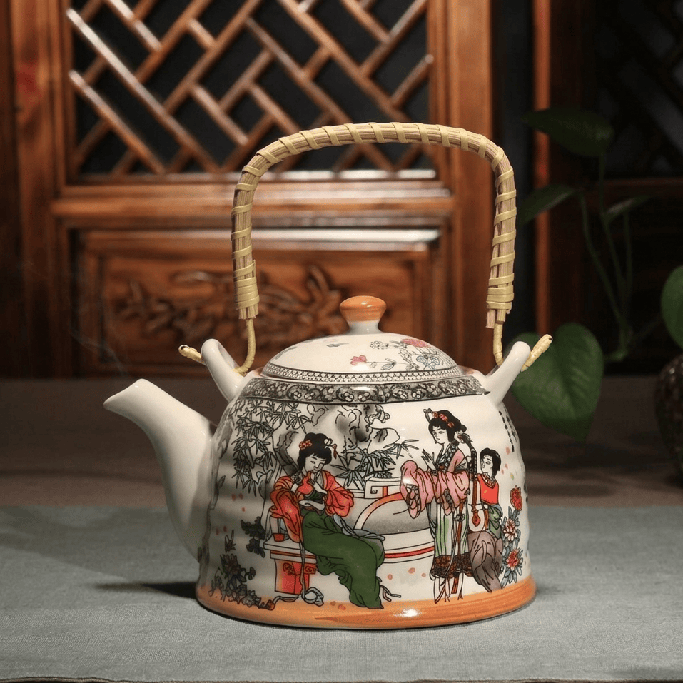 Porcelanowy dzbanek do herbaty 900 ml z chińskim wzorem