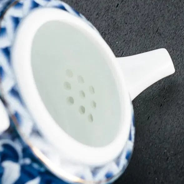 Porcelanowy dzbanek do herbaty biało-niebieski 200 ml