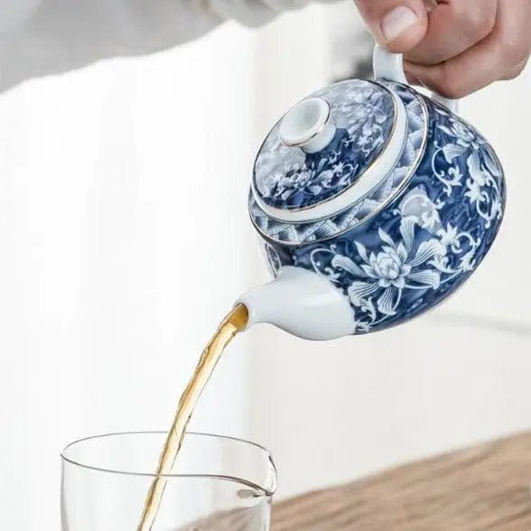 Porcelanowy dzbanek do herbaty biało-niebieski 200 ml