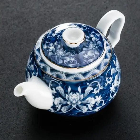 Porcelanowy dzbanek do herbaty biało-niebieski 200 ml
