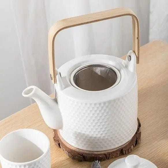 Porcelanowy dzbanek do herbaty o skandynawskim designie 750 ml