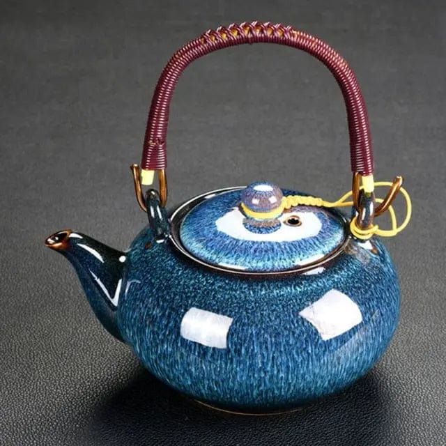 Porcelanowy dzbanek do herbaty okrągły 700 ml