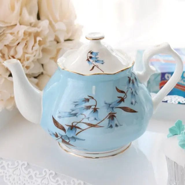 Porcelanowy dzbanek do herbaty w jasnoniebieskim kolorze 1L