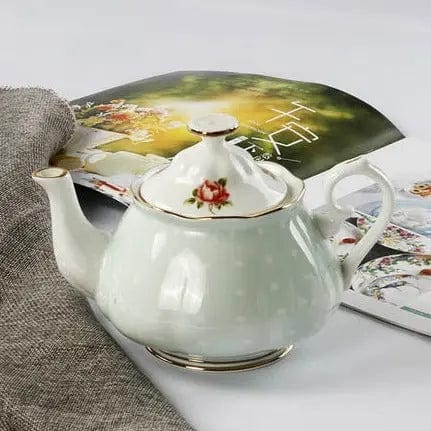 Porcelanowy dzbanek do herbaty w zielone groszki 1L