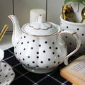 Porcelanowy dzbanek do herbaty z czarnymi kropkami, 860 ml
