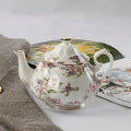 Porcelanowy dzbanek do herbaty z fioletowym kwiatowym wzorem 1,5 l