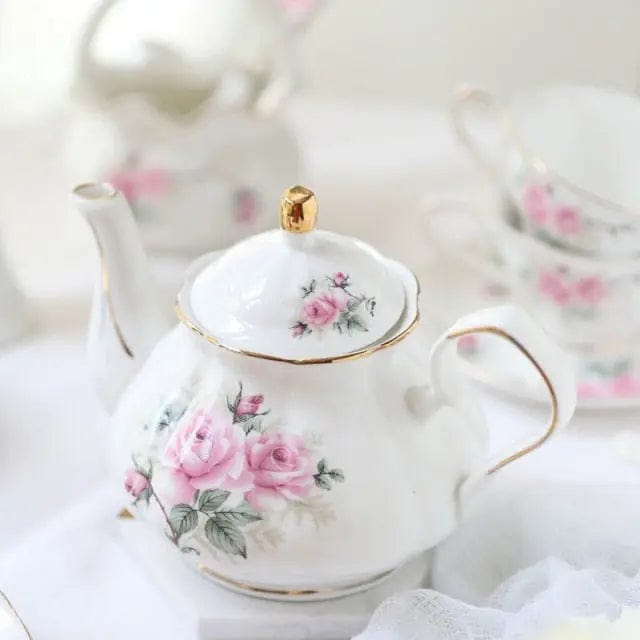 Porcelanowy dzbanek do herbaty z motywem kwiatów kamelii 500 ml