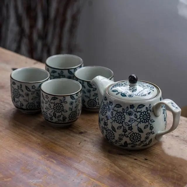 Porcelanowy zestaw do herbaty z dużymi kwiatami 480 ml