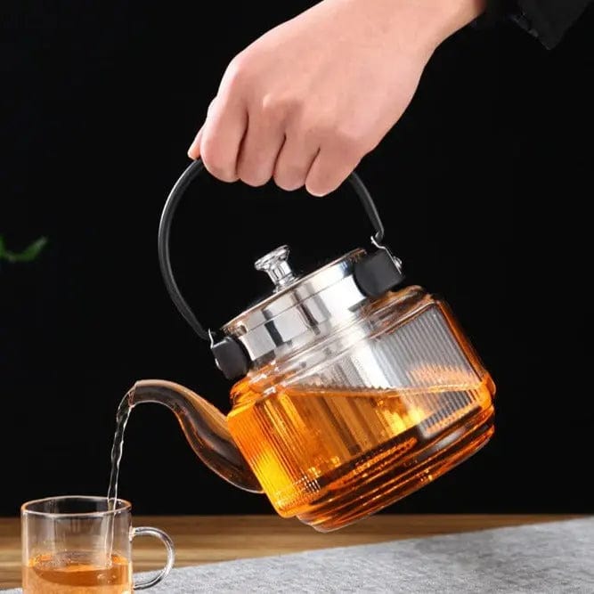 Szklany dzbanek do herbaty z czarnym uchwytem 800 ml