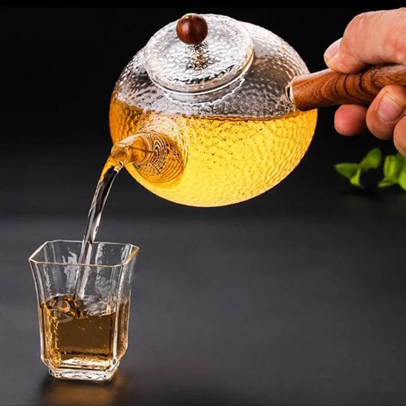 Szklany dzbanek do herbaty z drewnianą rączką 300 ml