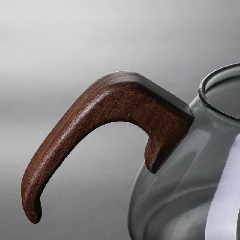 Szklany dzbanek do herbaty z drewnianą rączką 600 ml