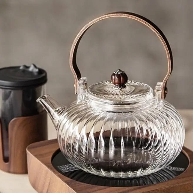 Szklany dzbanek do herbaty z drewnianą rączką 900 ml