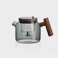 Szklany dzbanek do herbaty z drewnianym wieczkiem i zaparzaczem 700 ml