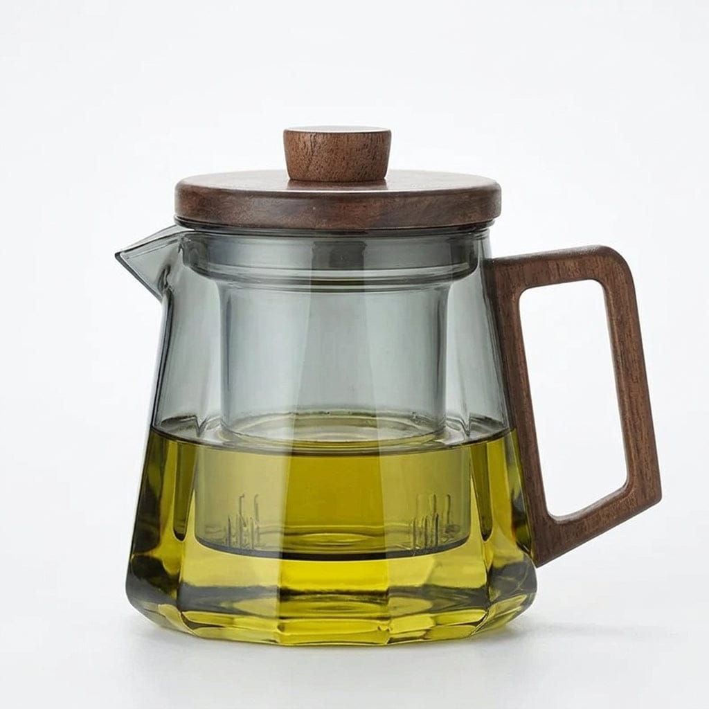 Szklany dzbanek do herbaty z zaparzaczem i orzechową rączką – skandynawski design 500ml / 700ml