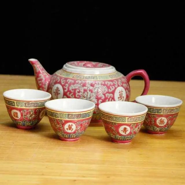 Tradycyjny porcelanowy dzbanek do herbaty 500 ml